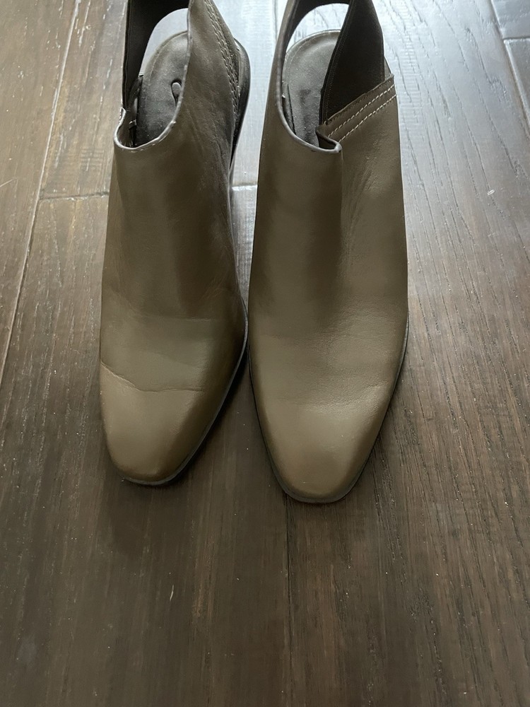 Naked feet Women's US 7M Brown/Grey Sling Wedge Shoe