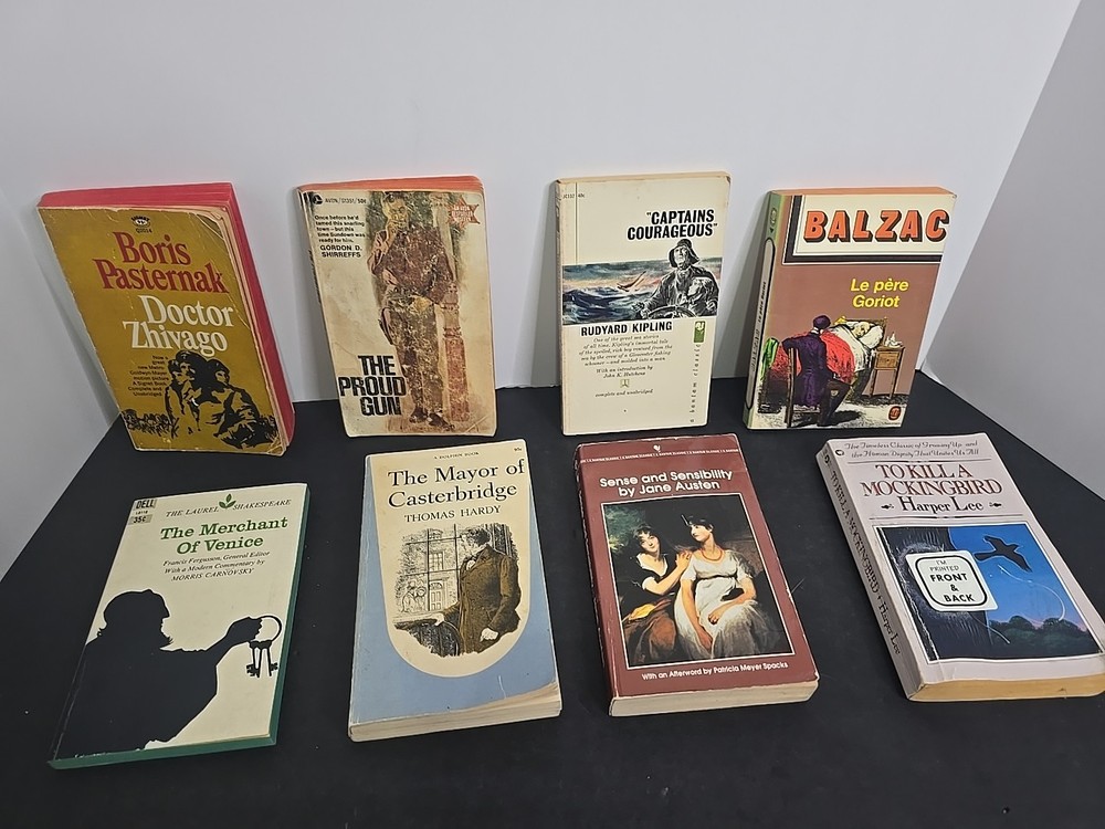 Lot of 8 Classic Vintage Books – Austen, Harper Lee, Balzac, Kipling, Hardy,...