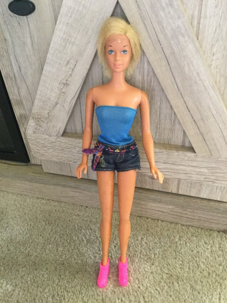 Mattel Barbie Doll Shoes Solid Neon Hot Pink Color High Top Tennis Shoes Stars
