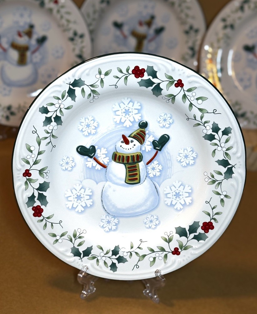 4 Pfaltzgraff Winterberry Christmas Snowman Accent Salad Plates - 4 available