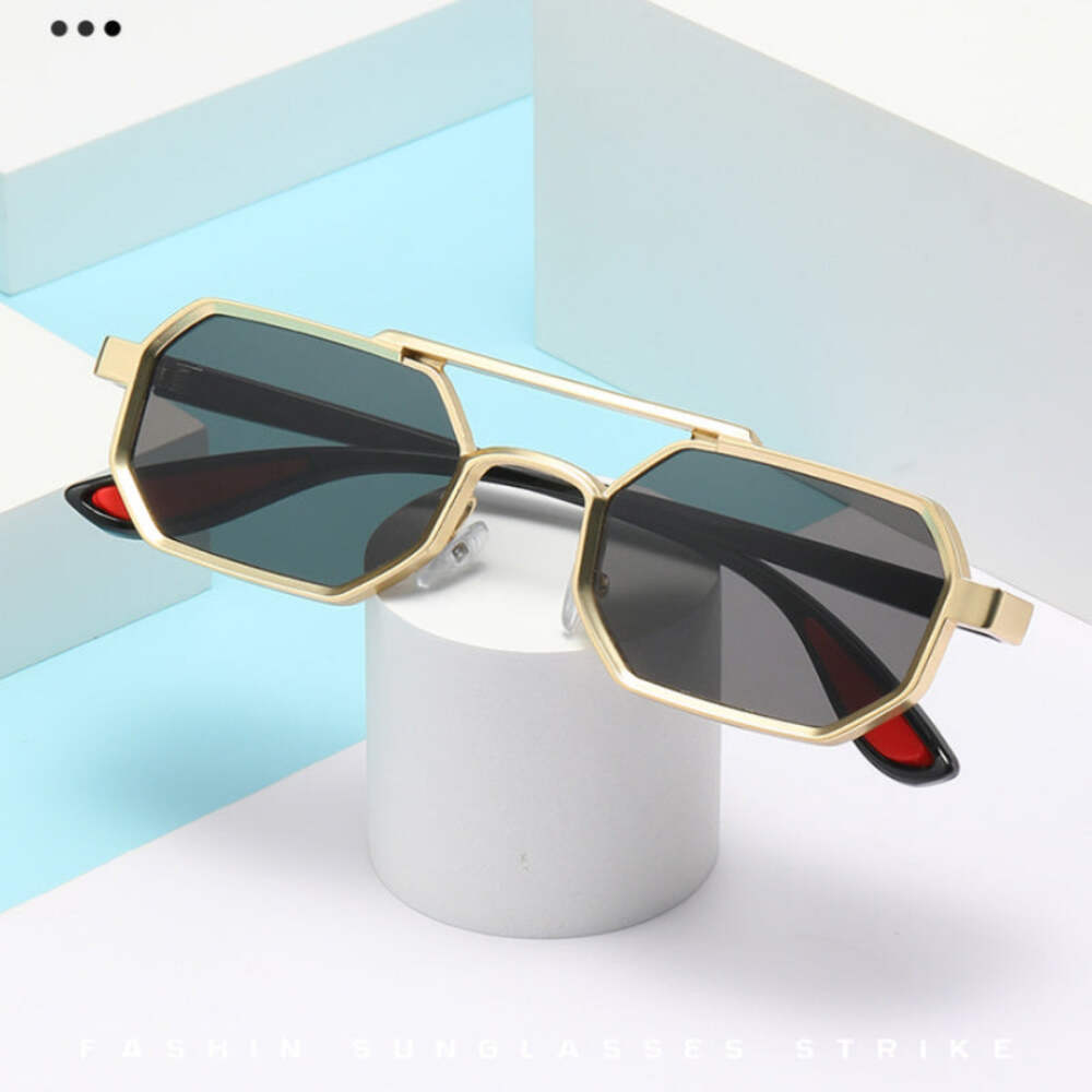 Stylish Metal Sunglasses with UV400 Protection and AC Lens for Full Sun Defense
