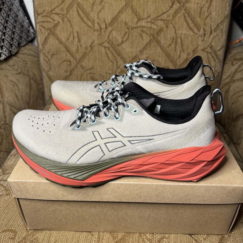 Asics Novablast 4 TR 1011B850 Men’s 12.5 Running Shoes Red Snapper Sneaker