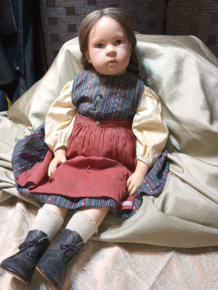 Vinyl & Cloth Artist Hedi Doll by Sigikid by Sabine Esche Germany 28153 302/1500