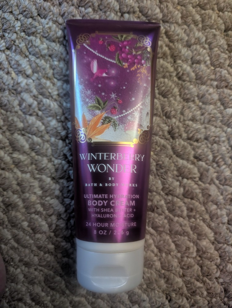Bath & Body Works Winterberry Wonder Ultimate Hydration Body Cream 8oz NEW