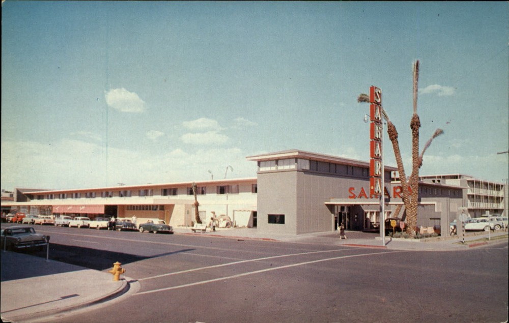 Sahara Hotel Phoenix Arizona ~ 1950-1960s cars ~ vintage postcard