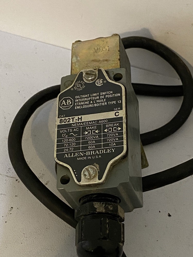 Allen Bradley 802T-H Limit Switch 10A 600V Series C