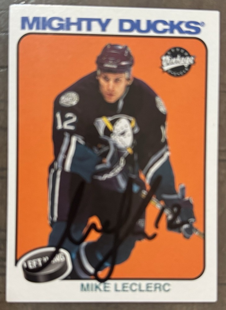 2001/02 Upper Deck Vintage Mike Leclerc Nhl Signed Anaheim Ducks Card #6
