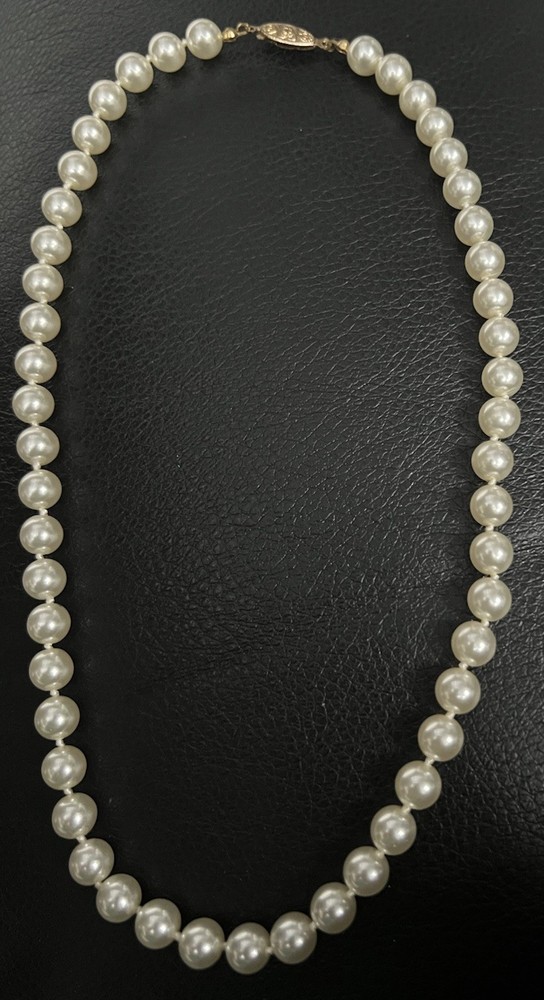 Vintage Faux Pearl Choker Necklace