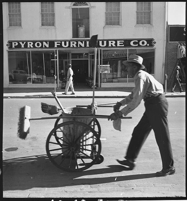 Photo:from Job titled South] - 51-54 [Image LOOK
