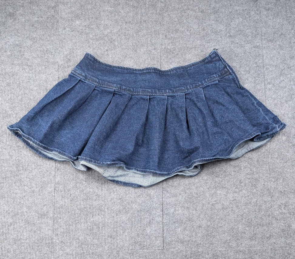 Social Collision Micro Mini Denim Skirt Womens Medium Y2K Pleated Punk Festival