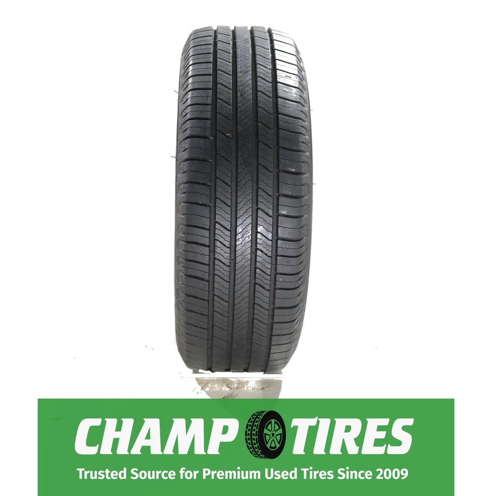 Michelin Defender2 P235/60R17 102H Used Tire 10/32 Tread Takeoff