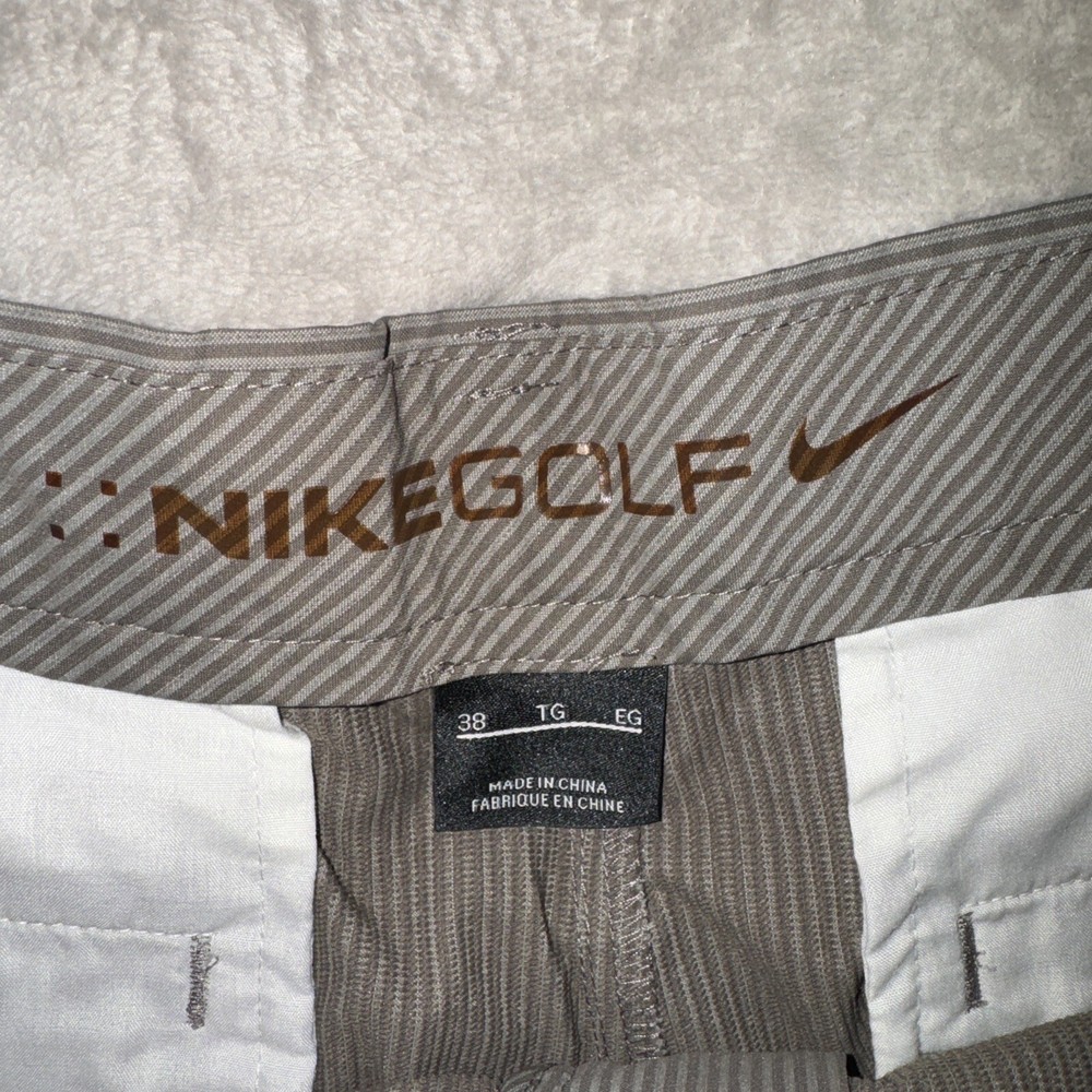 Nike Golf Men's Brown Stripe Dri-Fit Quick Dry Golf Shorts 38