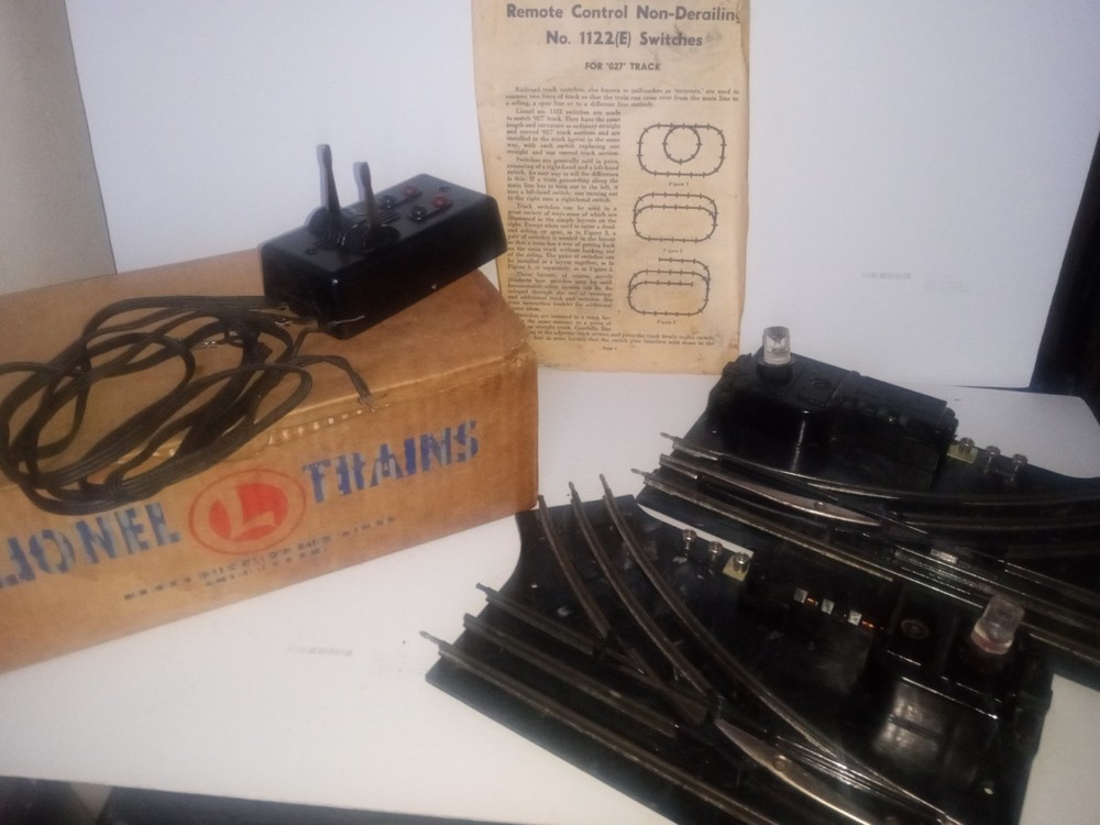1952-1953 Vintage Lionel #1122 Pair Of Remote Control 027 Switch Tracks