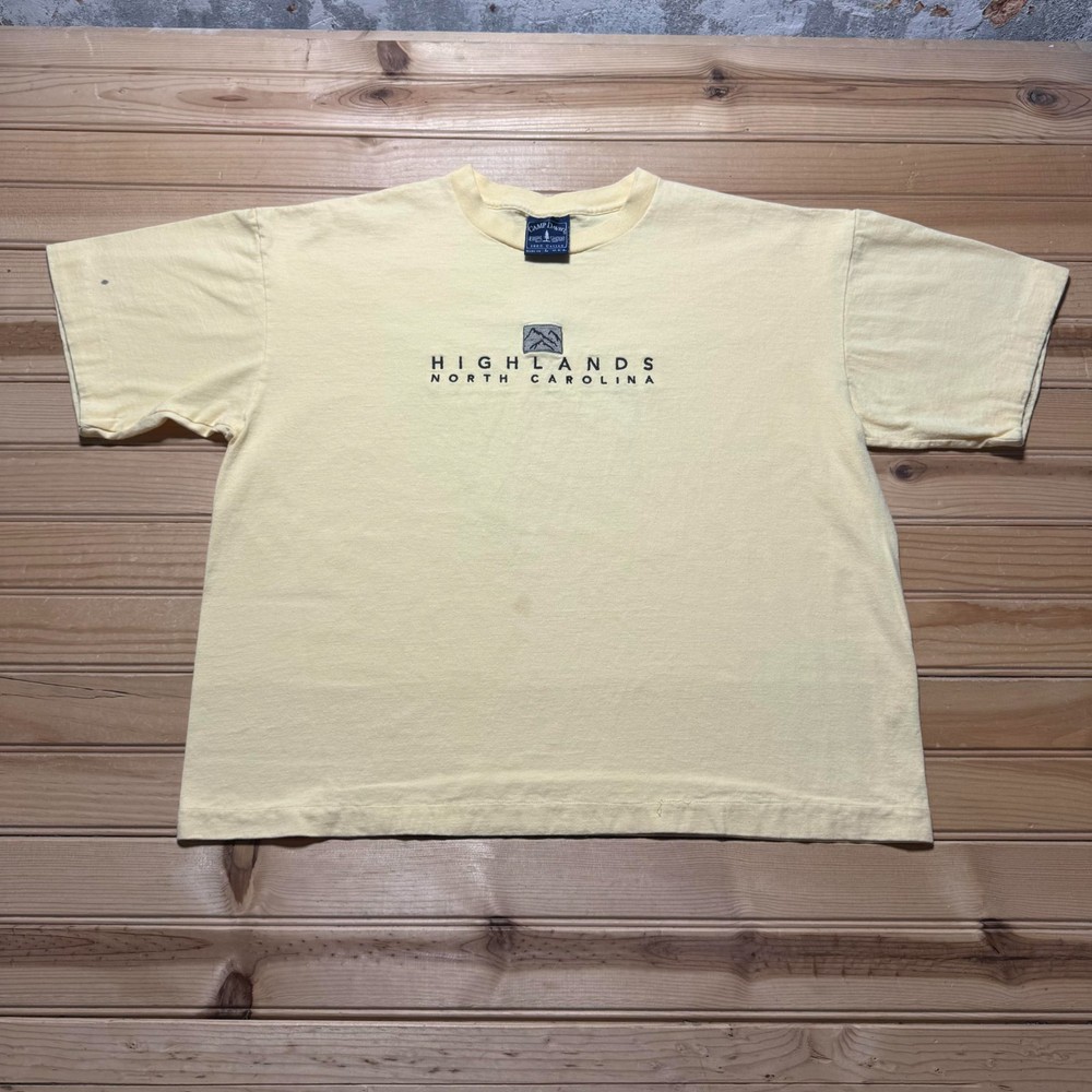 Vintage 90s Highlands North Carolina Mountain Embroidered T-Shirt USA - Large