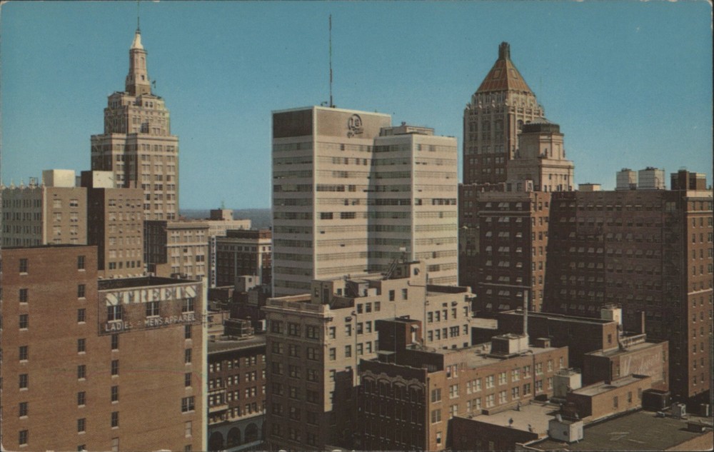 Tulsa, Oklahoma OK Skyline of Downtown Tulsa, Oil Capital the World Postcard