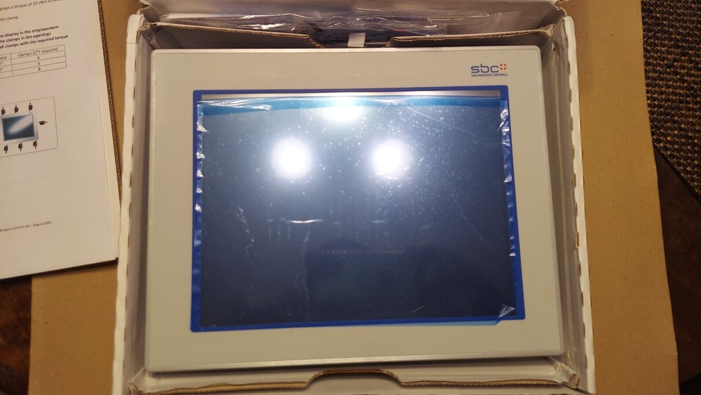 New SAIA PCD7.D410 10.4