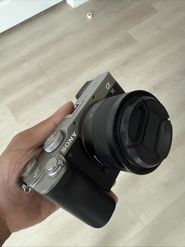 Sony A7C Mirrorless Camera Black Zeiss Sonnar 35mm F2.8 Included Used