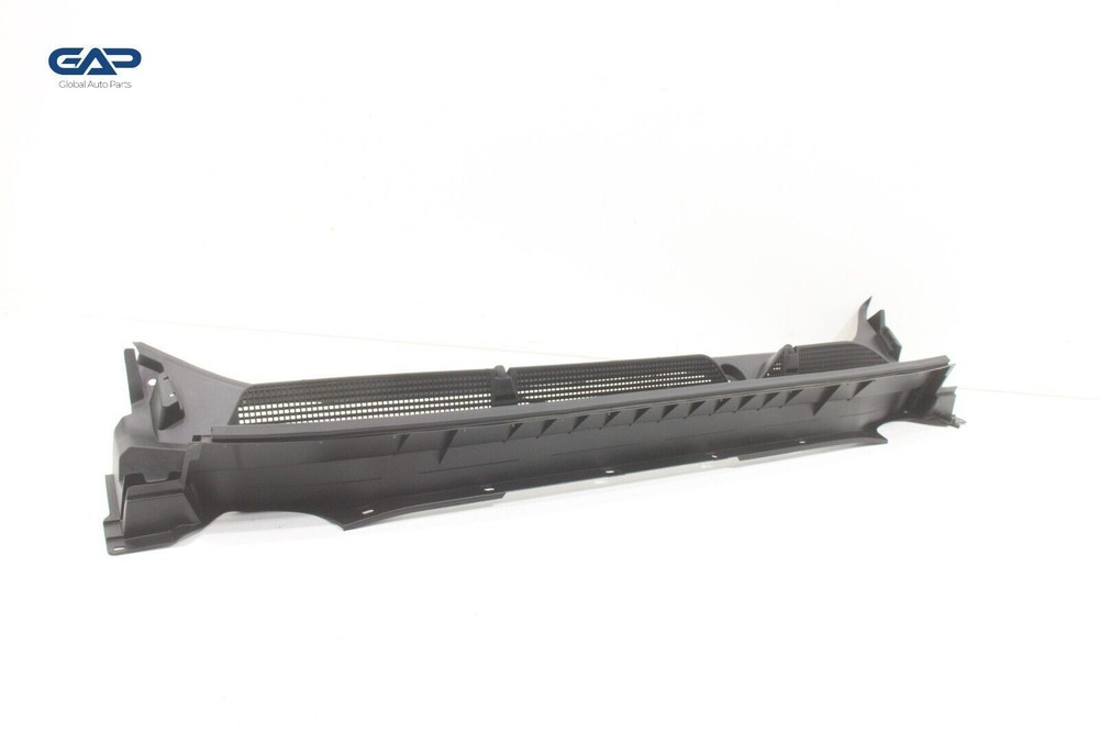 2020-2023 GMC Acadia OEM Wiper Cowl Panel Cover Grille-image