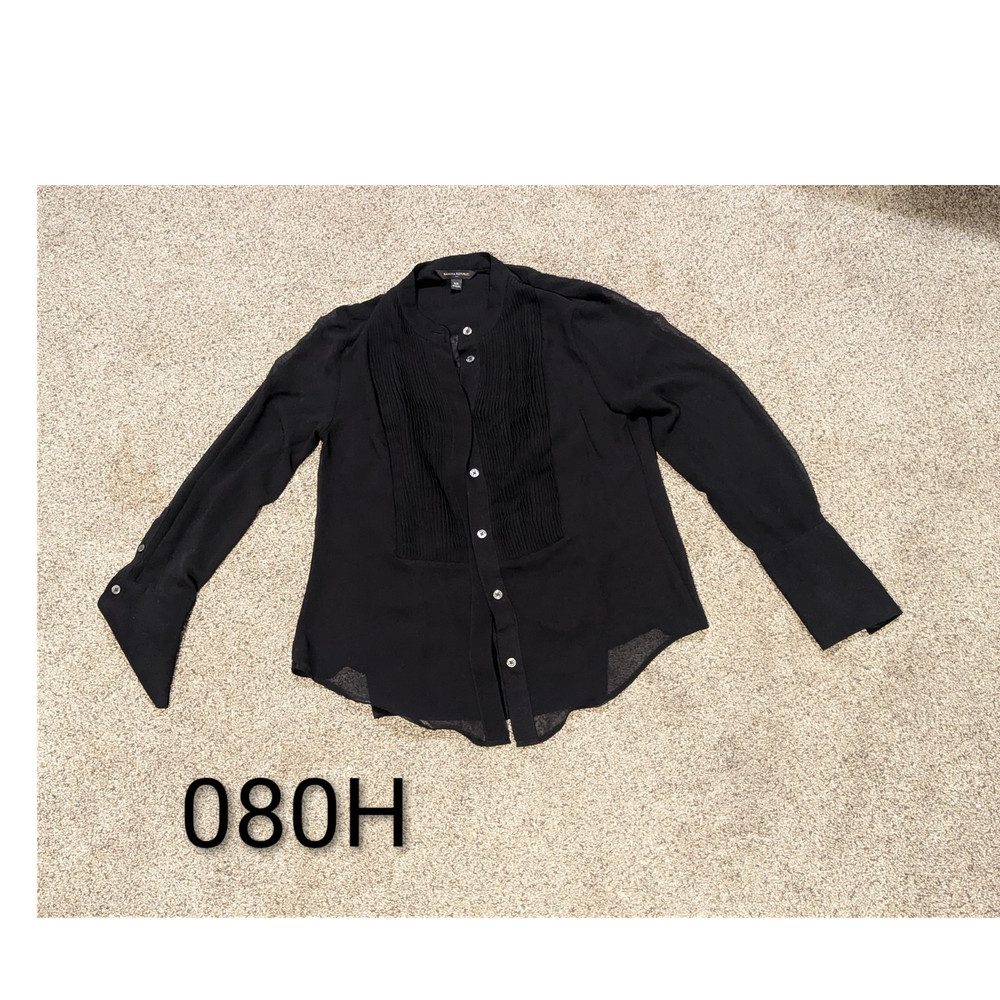 Banana Republic Women’s XS Black Pleated Collared Long Sleeve Button Blouse