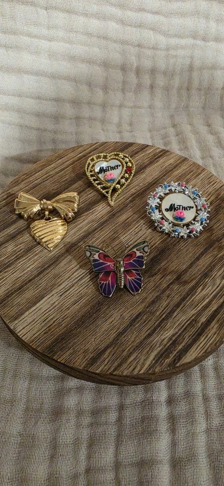 Vtg Lot Of 4 MOTHER Gold & Silver Tone Brooch Pin