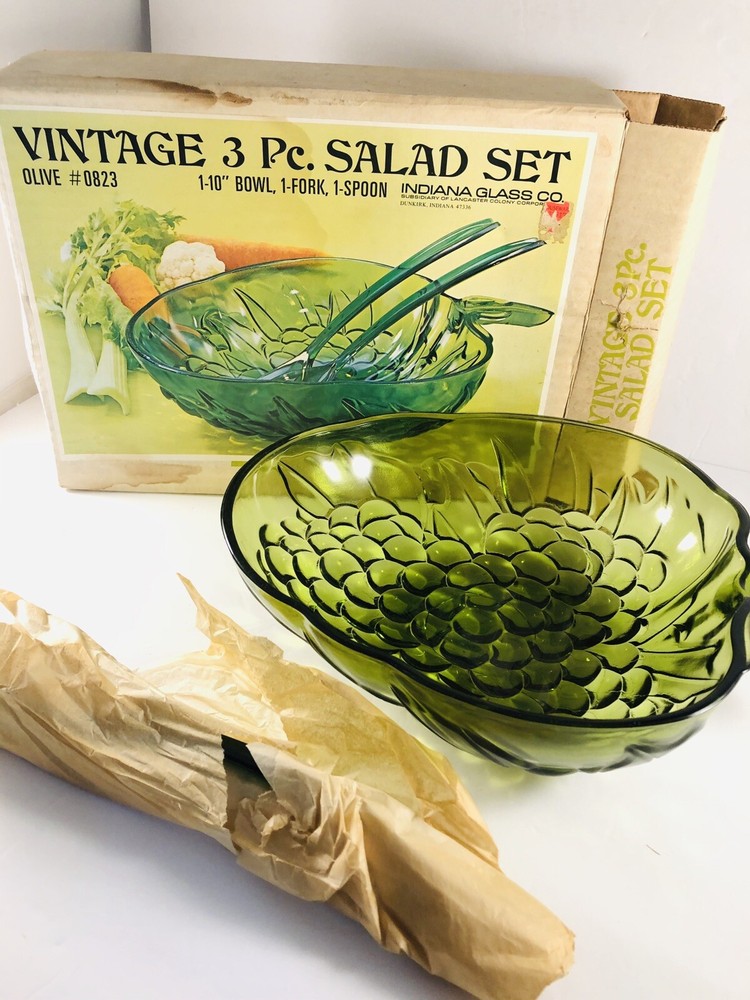 Vintage Indiana Glass 3-Piece Olive Green Salad Bowl Set #0823 with Original Box 1950s 1960s Mint