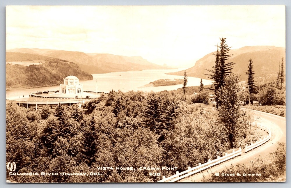 RPPC~Oregon~Vista House @ Crown Point On Columbia River Hwy~Real Photo Postcard