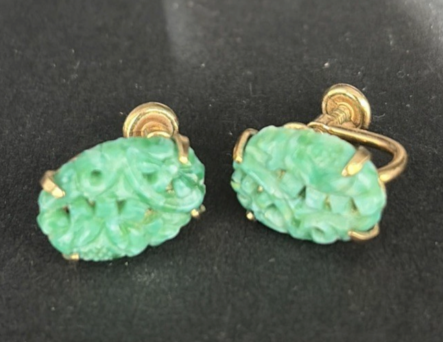Vintage Van Dell 1/20 12K Gold-Filled Peking Glass green Earrings screwback