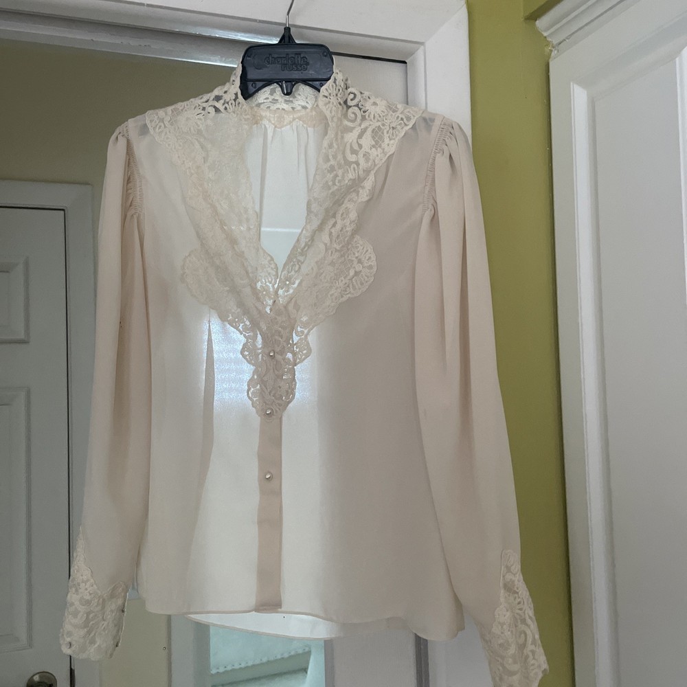 Vintage Saks Fifth Avenue Lace Neck & Cuff Shear Cream Blouse Classic Retro Sz 8