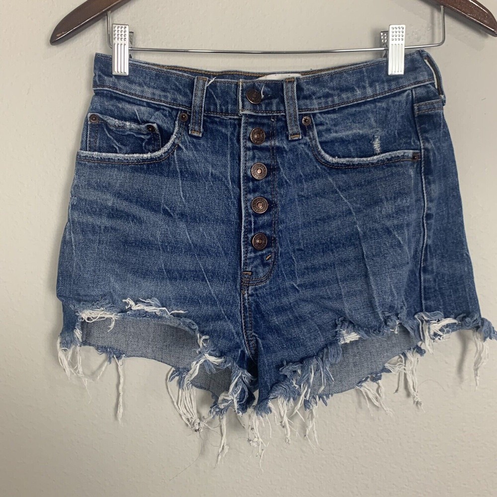 Abercrombie & Fitch Medium Wash Button Fly High Rise Mom Shorts Size 26/2
