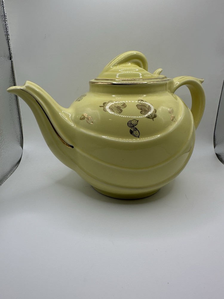 hall tea pots vintage Yellow With Gold Trim And Leaves, 6 Cups, 0799, Used