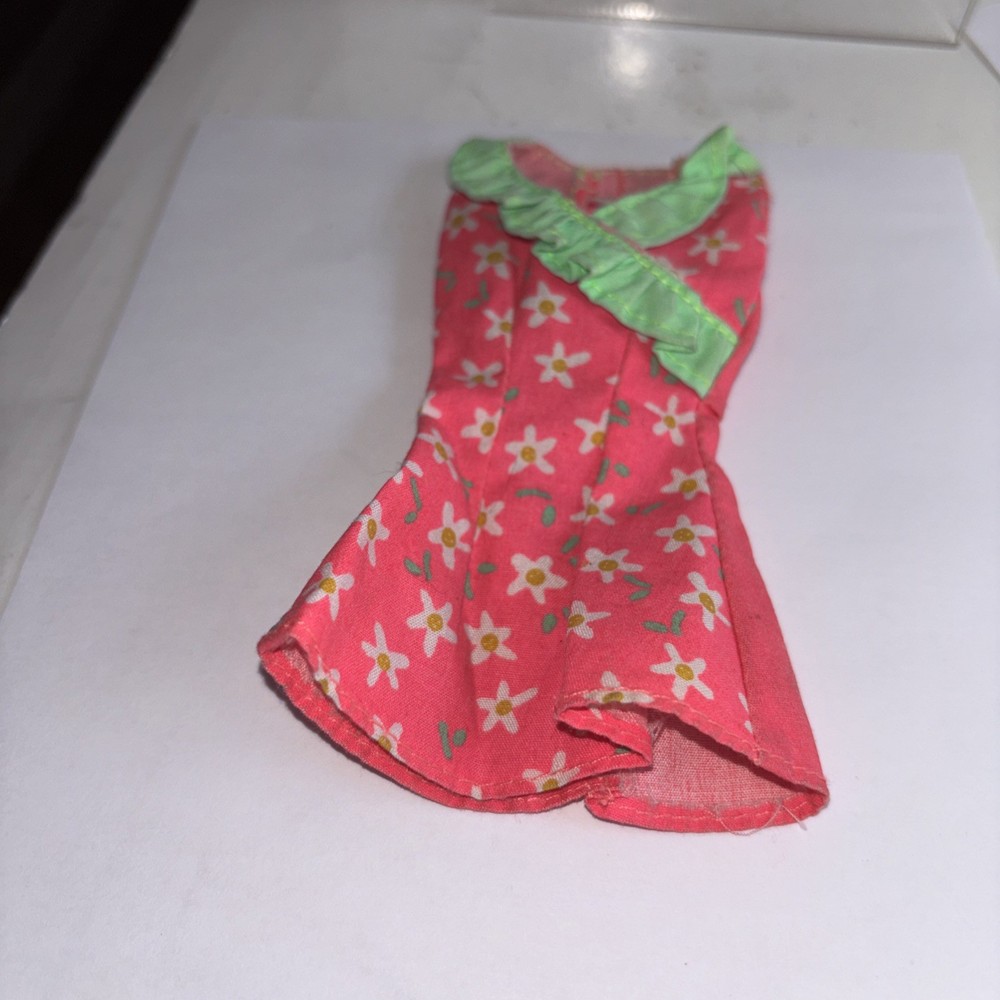 Barbie Dress  1995 Fashion Favorites For Doll Used May Smell Musty Sleeveless