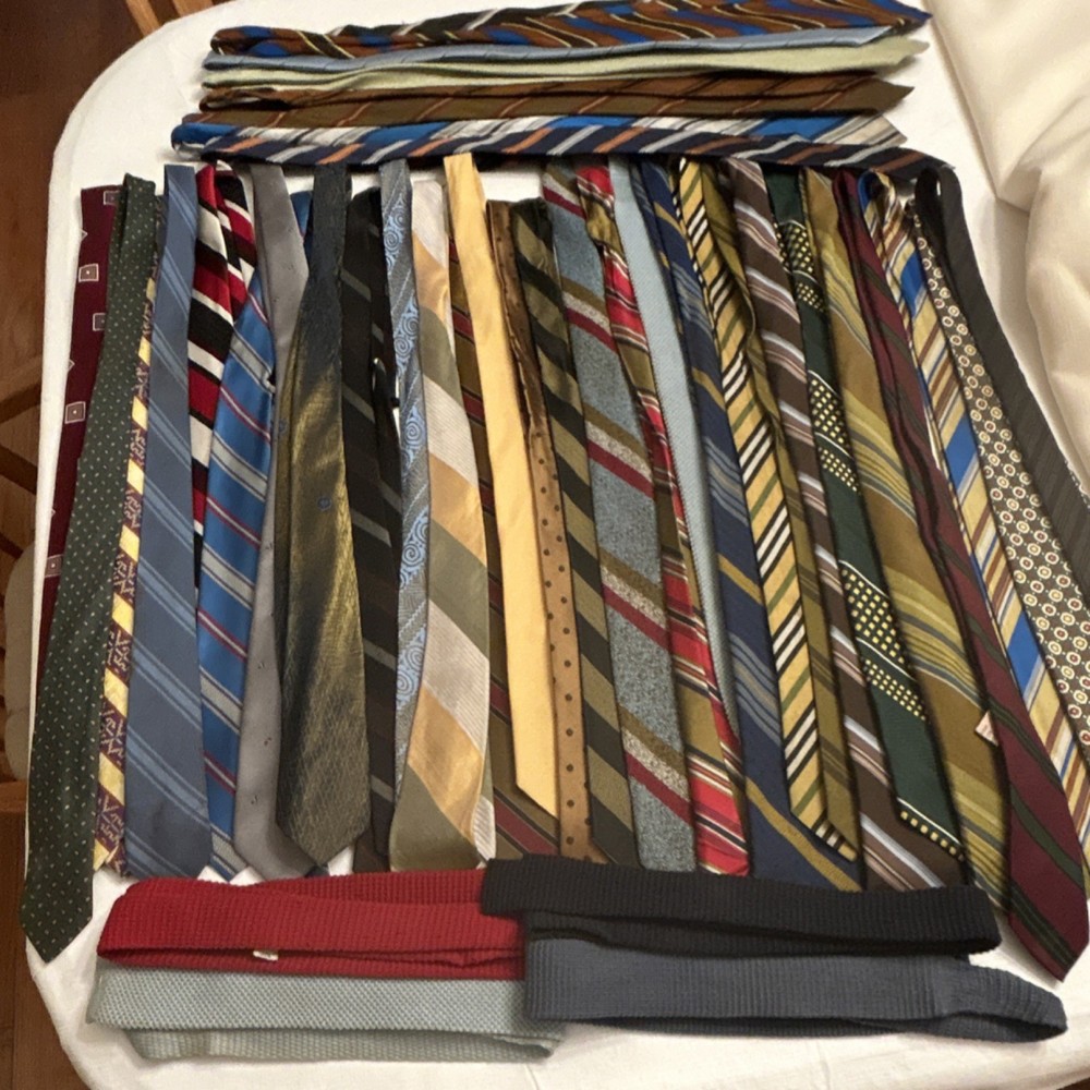 Vintage Men’s Tie Lot Multicolor Striped Designer Style Neckties Bundle of 40