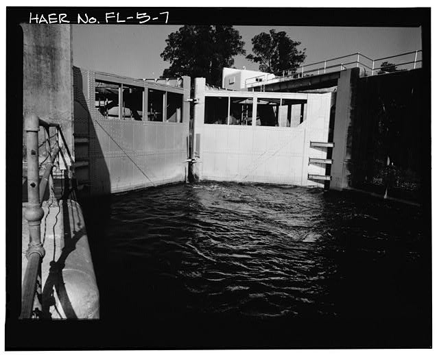 Hurricane Gate,Herbert Hoover Dike,Lake Okeechobee,Belle Glade,Florida,FL,6