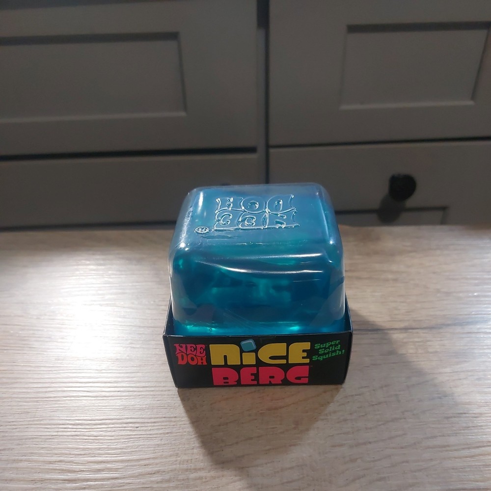 NeeDoh Nice Berg Blue XL Giant Nee Doh Niceberg Solid Squish Cube Brand New