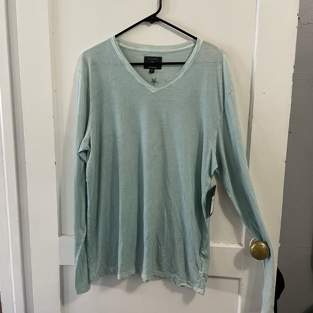 NWT Guess Lightweight Long Sleeve Crew neck Women’s Shirt Pastel Green