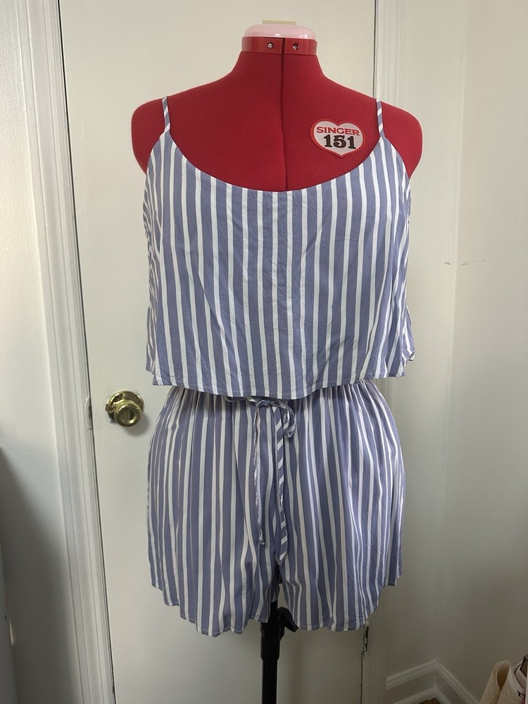 Abercrombie & Fitch Women’s Blue And White Stripped Romper Size XL Extra Large