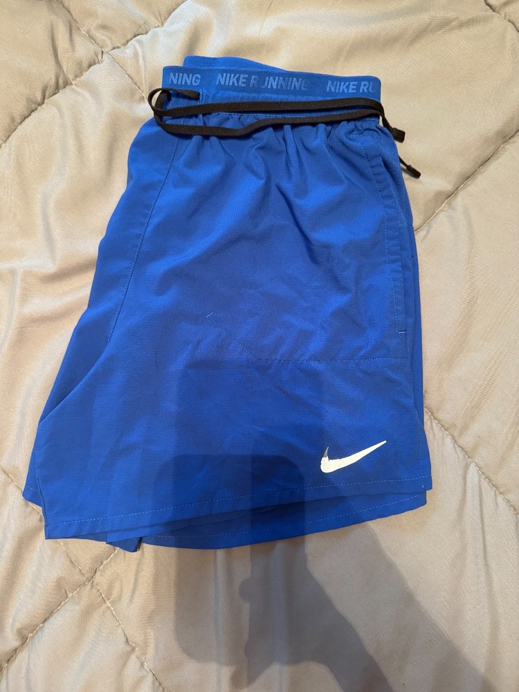 Nike Men Blue 4