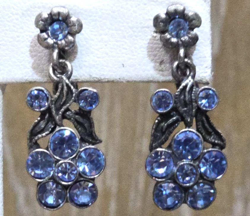 Vintage Avon Blue Rhinestone Flower Clip-on Earrings Antiqued Silver Tone