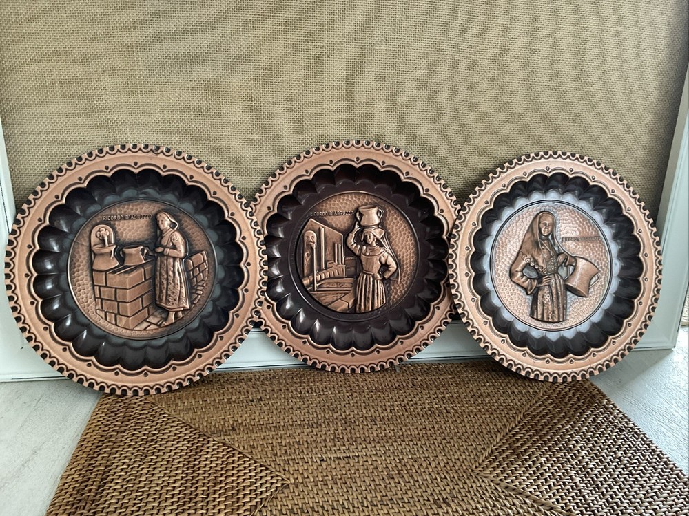 Ricordo D’Abruzzo 3D Copper Tone Plate Plaques Set Of 3 Wall Hanging 7.5 in Vtg-image