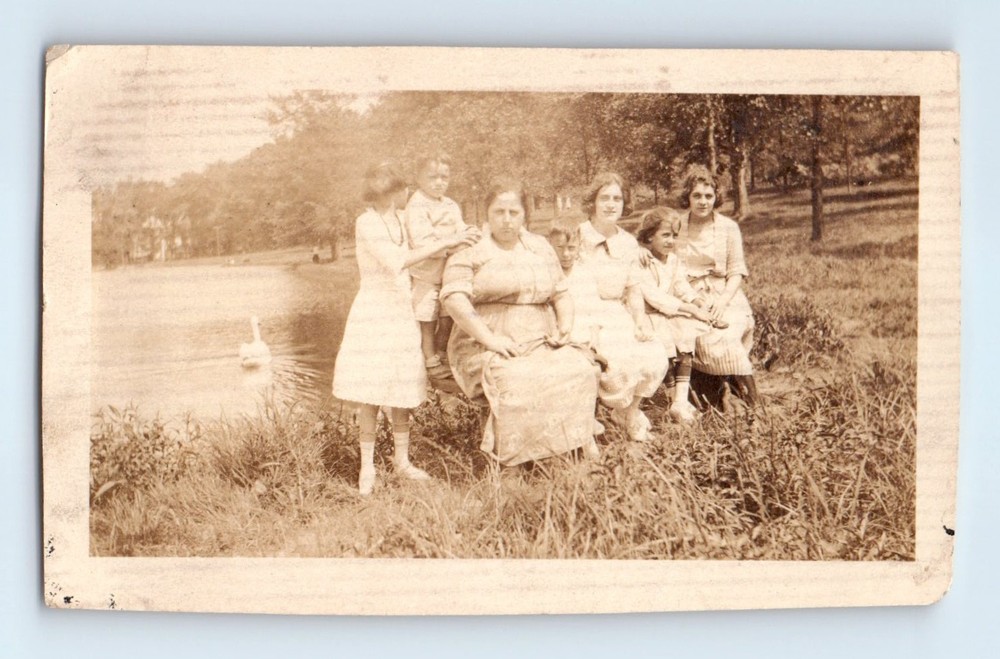 Old Vintage Photo WOMEN BOYS GIRLS IN PARK NEXT TO SWAN ANTIQUE SNAPSHOT