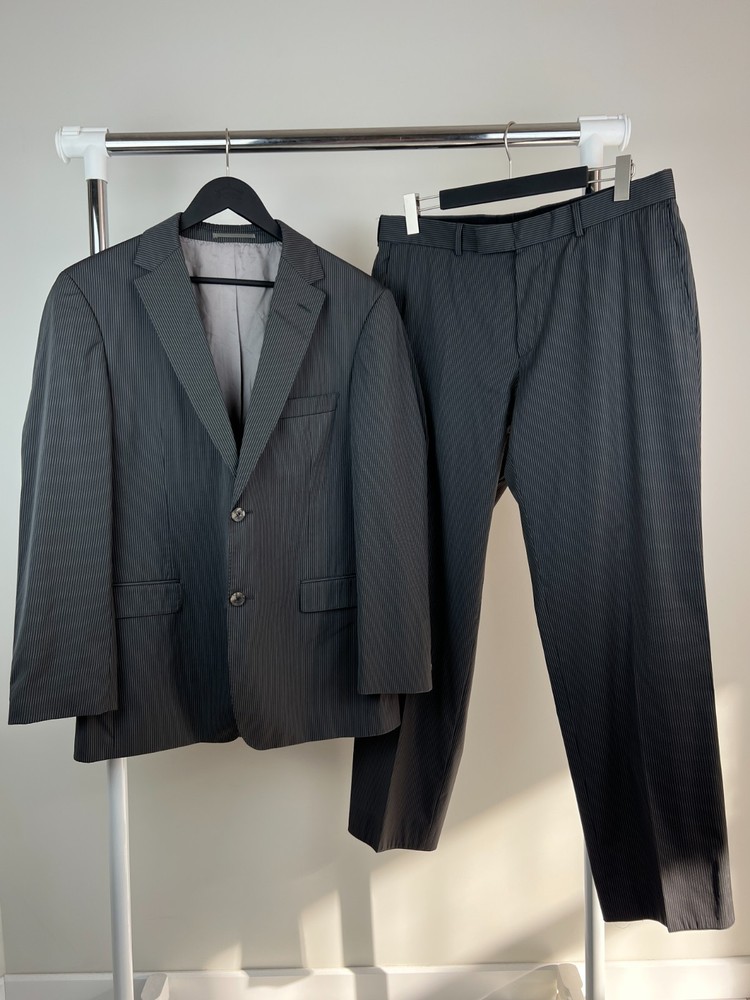 HUGO BOSS Men’s Grey Striped Wool Blend Suit 2-Piece Size EU 52R US 42R