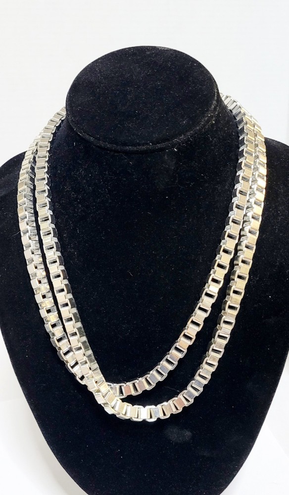 Avon Cubic Link 2 Strand Silver Tone Chain Necklace 21