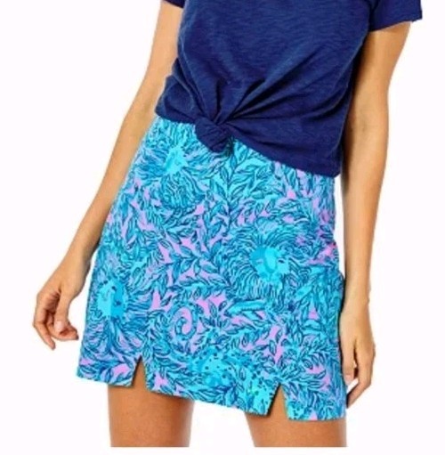 Lilly Pulitzer Abbott Skort In Bermuda Blue With Leaf Print. Woman's Size 00.