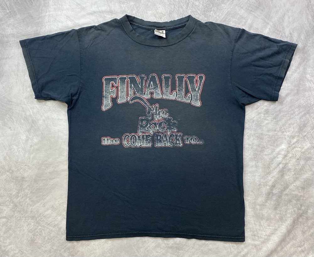 Vintage WWF Finally the Rock Has Come Back to New York T-Shirt Mens's Large