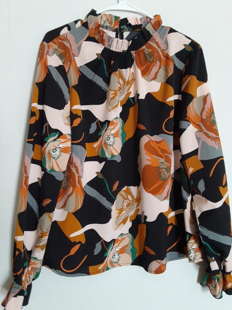Shein Crew Neck Size Large Floral Womens Top