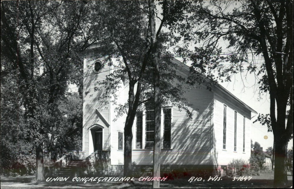 RPPC Union Congregational Church Rio Wisconsin ~ Kodak real photo postcard
