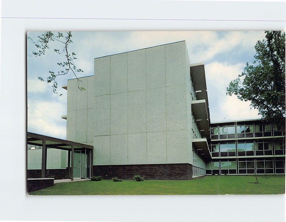 Postcard The Evangelical Hospital Marshalltown Iowa USA