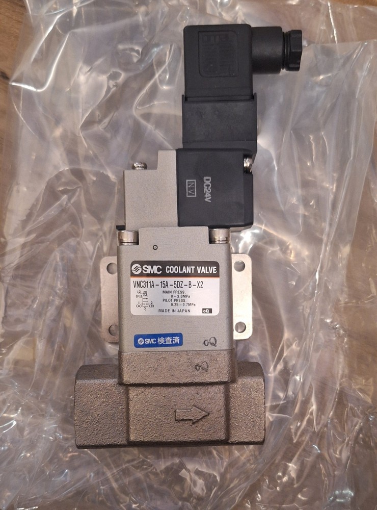 *NEW* SMC VNC311A-15A-5DZ-B-X2 2-Way Media Coolant Valve - USA location