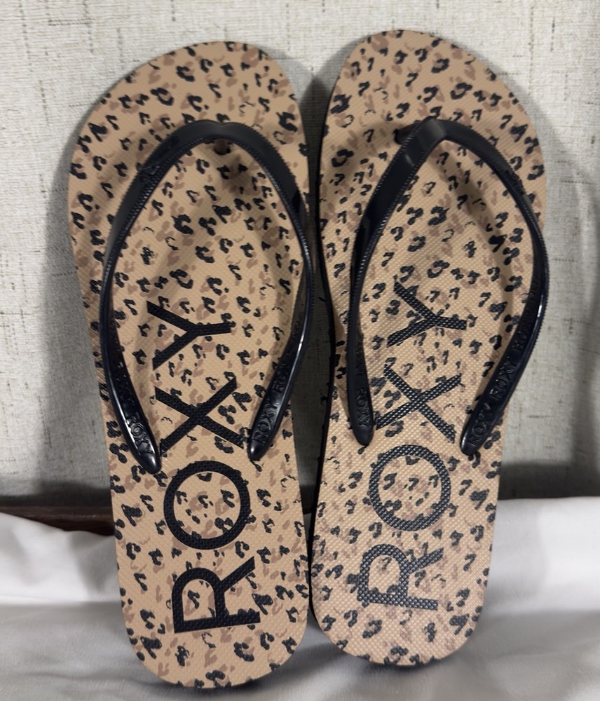 Roxy Melon III Leopard Cheetah Pool Flip Flops Thong Sandals Women’s Size 7 NEW