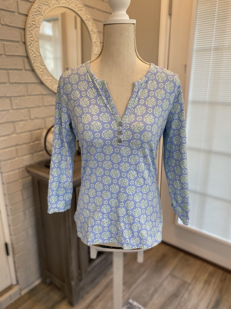 J.McLaughlin Blue Geometric Print Catalina Cloth Henley Top Blouse Sz S Preppy